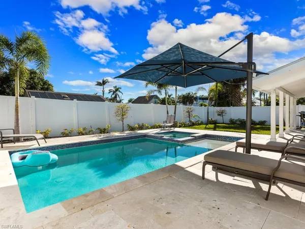 $4,000 | 784 11th Street North, Naples, FL 34102