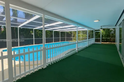 $549,999 | 535 Northeast 158th Street, Miami, FL 33162