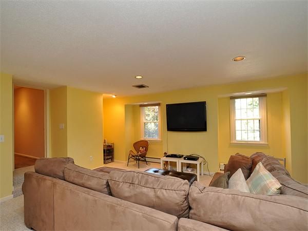 10 Plimpton Road Sharon, MA 02067 - Photo 9 of 18 Gallery Image 9
