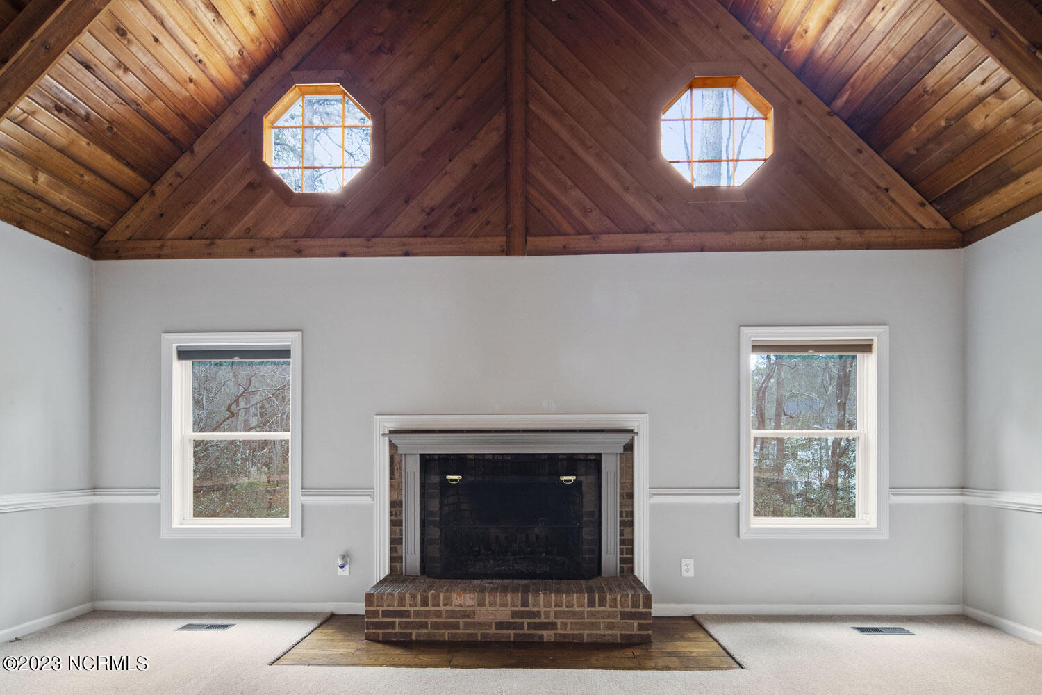 265 South Bethesda Road Southern Pines, NC 28387 - Photo 5 of 35 29