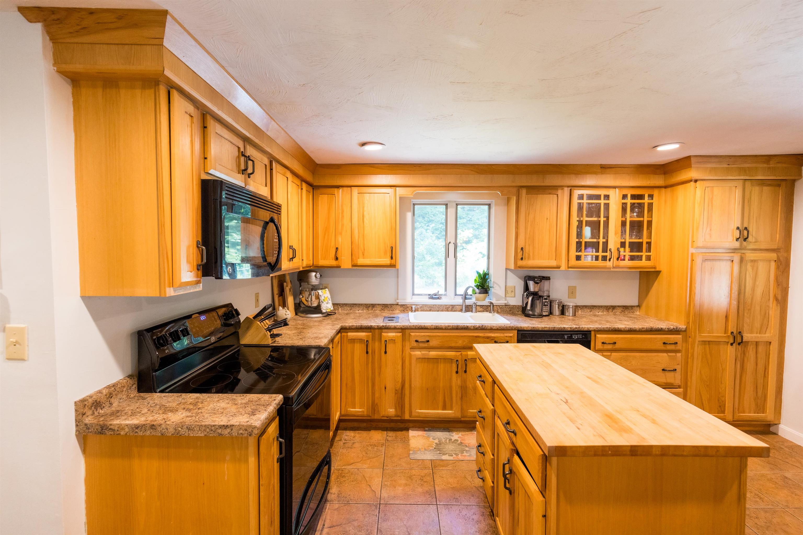 116 Deerhaven Road Weare, NH 03281 - Photo 18 of 20