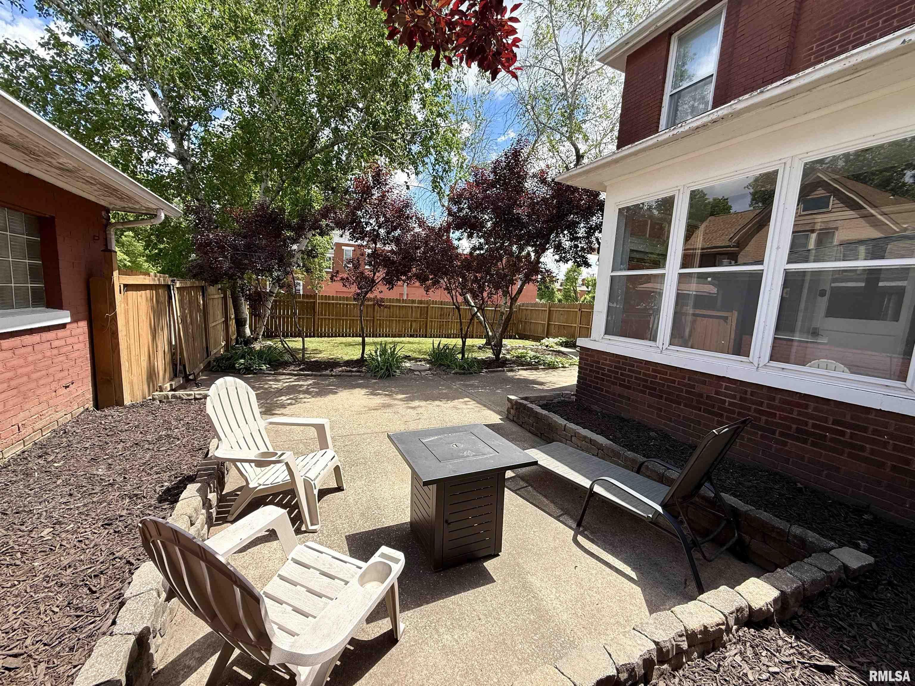 1329 Spring Street Quincy, IL 62301 - Photo 31 of 33