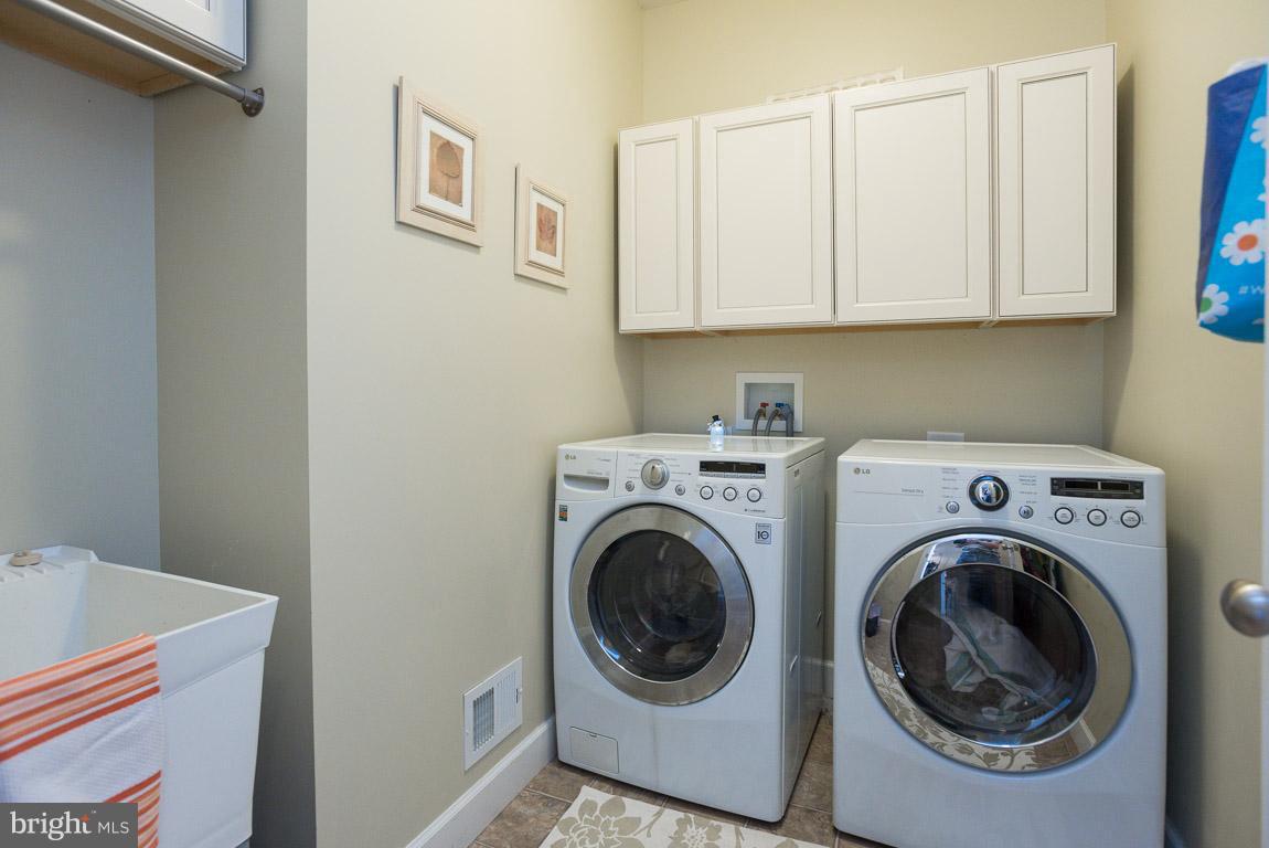 1295 Cambria Road Westminster, MD 21157 - Photo 17 of 30 Interior (General)