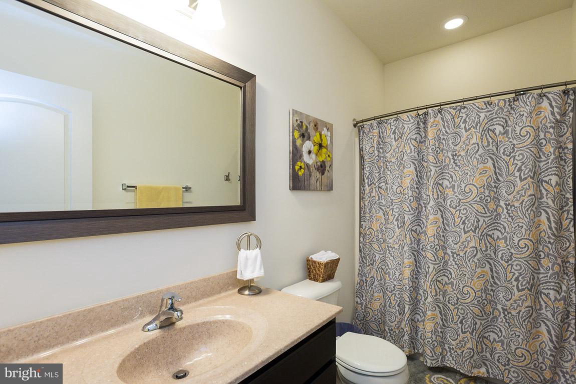 1295 Cambria Road Westminster, MD 21157 - Photo 26 of 30 Bath