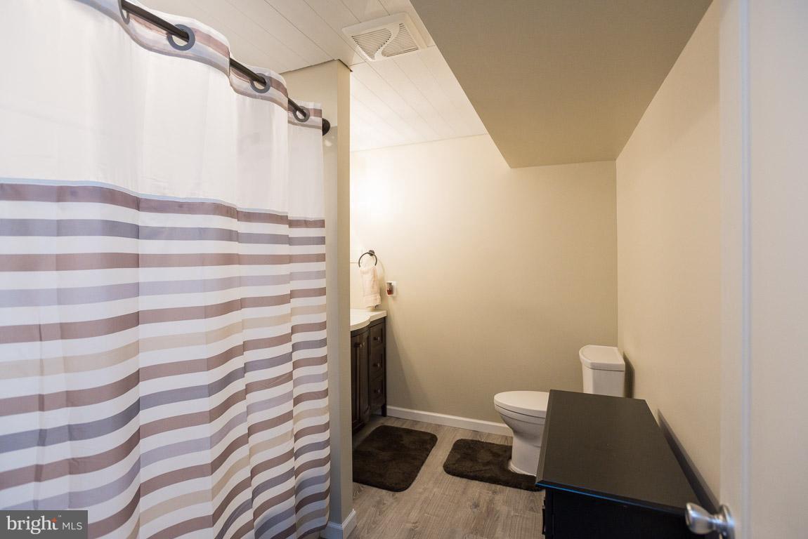 1295 Cambria Road Westminster, MD 21157 - Photo 28 of 30 Bath