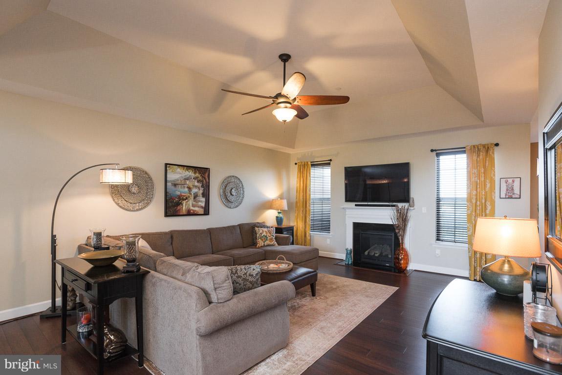1295 Cambria Road Westminster, MD 21157 - Photo 6 of 30 Family Room