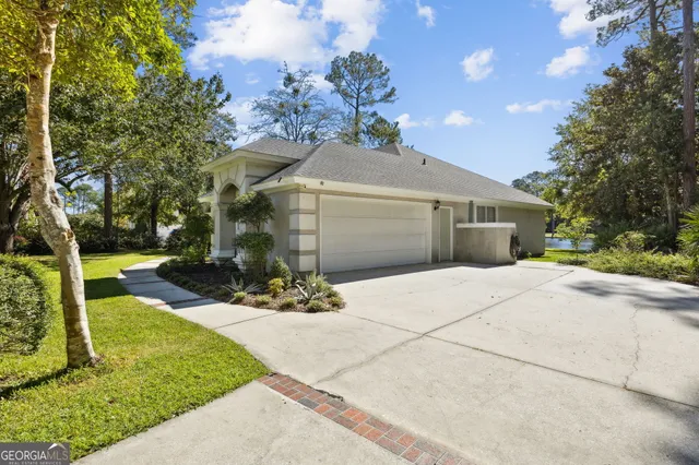 $495,000 | 502 Cardinal Circle East, St. Marys, GA 31558