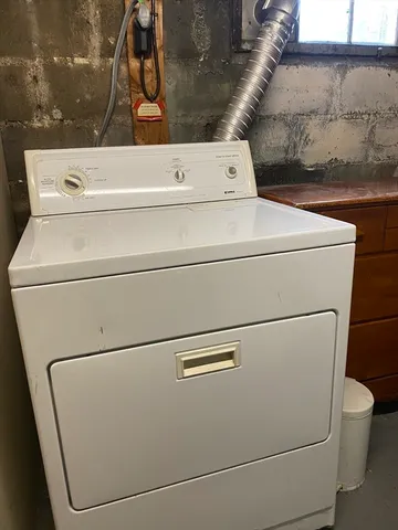 a close up view of washer and dryer