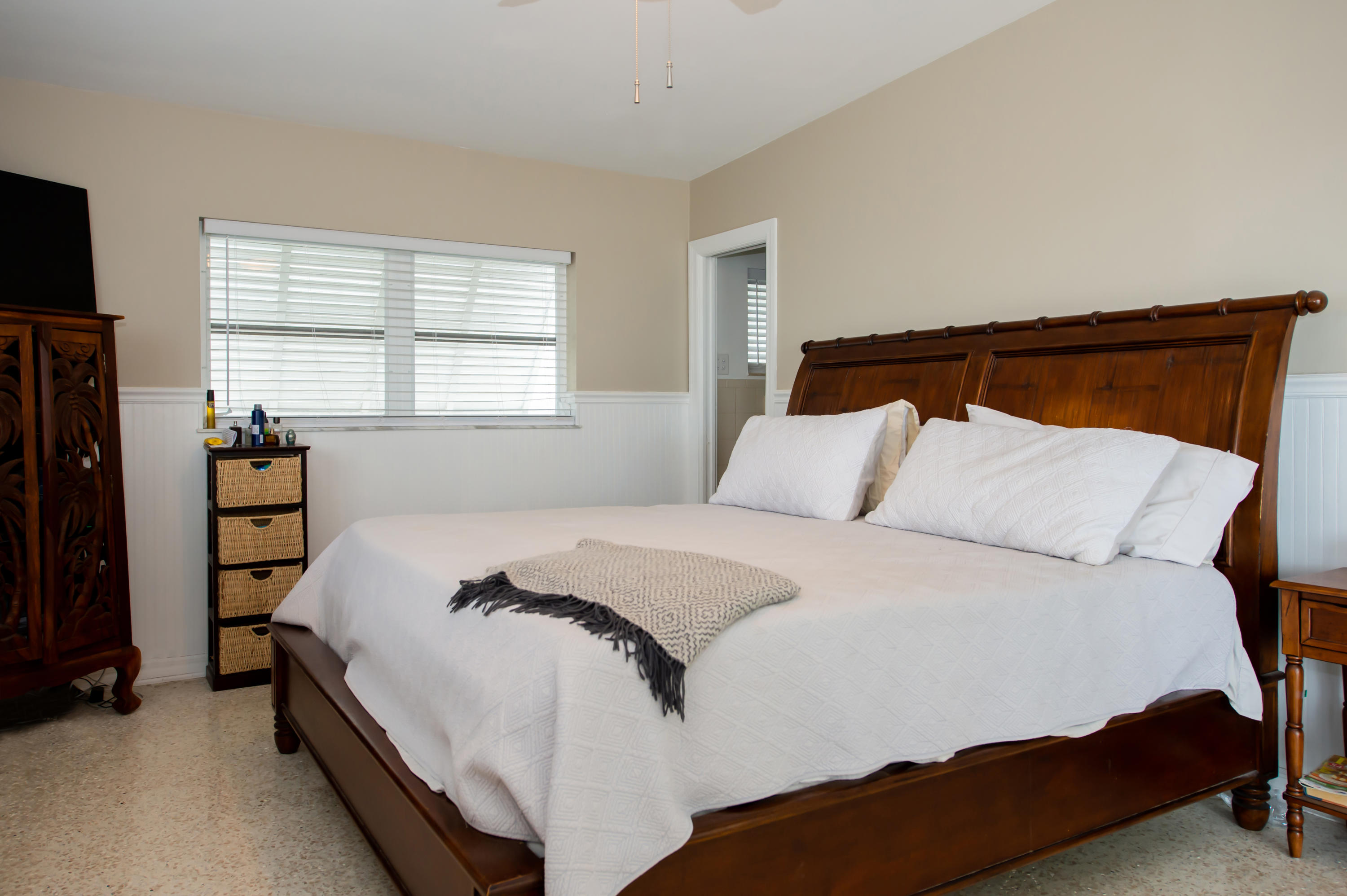 2 Allamanda Terrace Key West, FL 33040 - Photo 16 of 29 a bedroom with a bed and a flat tv screen