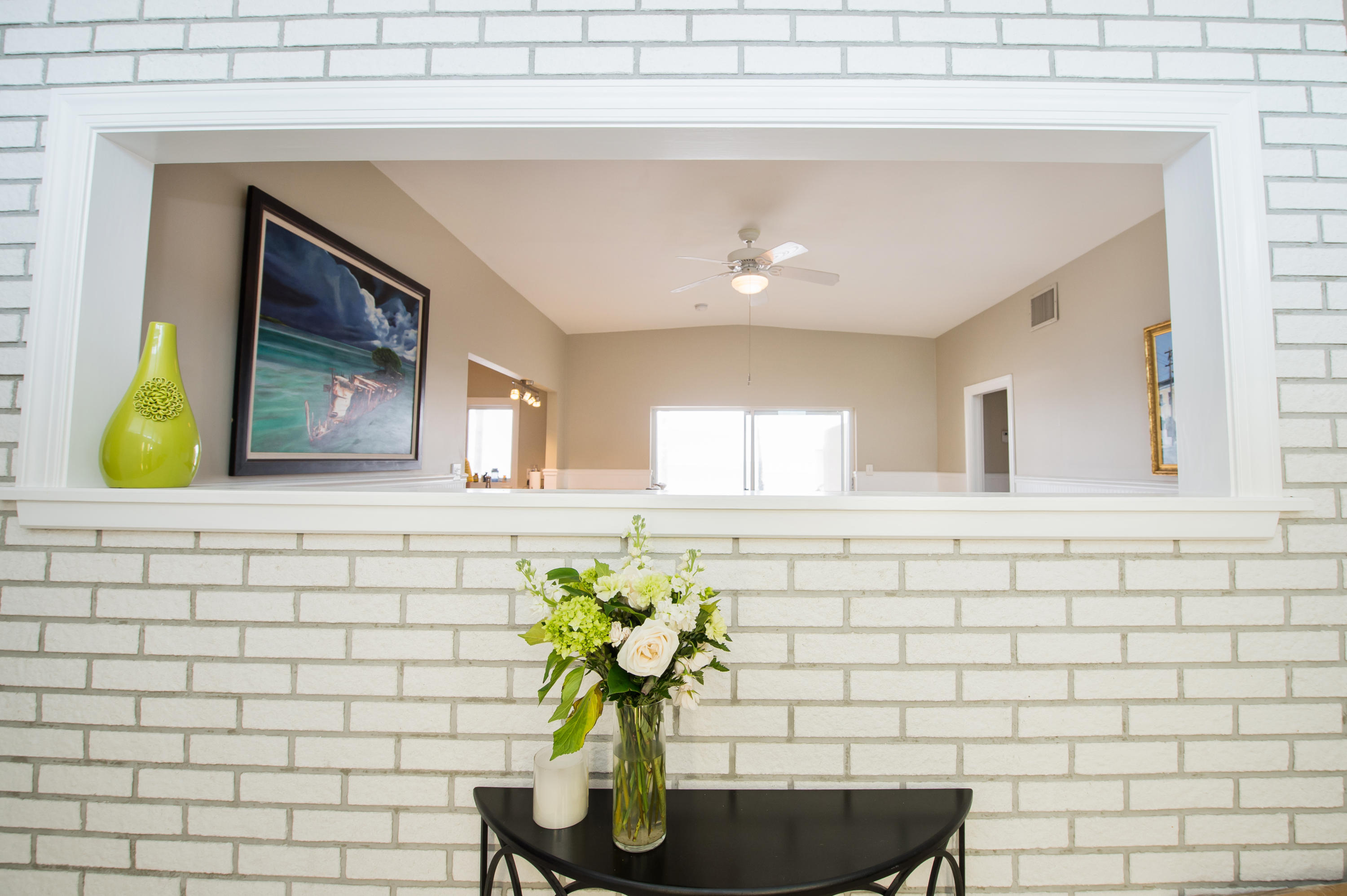2 Allamanda Terrace Key West, FL 33040 - Photo 7 of 29 a vase of flowers sitting on a table