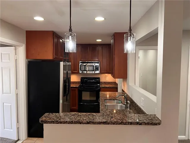 $2,000 | 2047 Panstone Court Southwest, Marietta, GA 30060