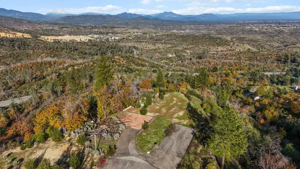 a view of an outdoor space and a yard