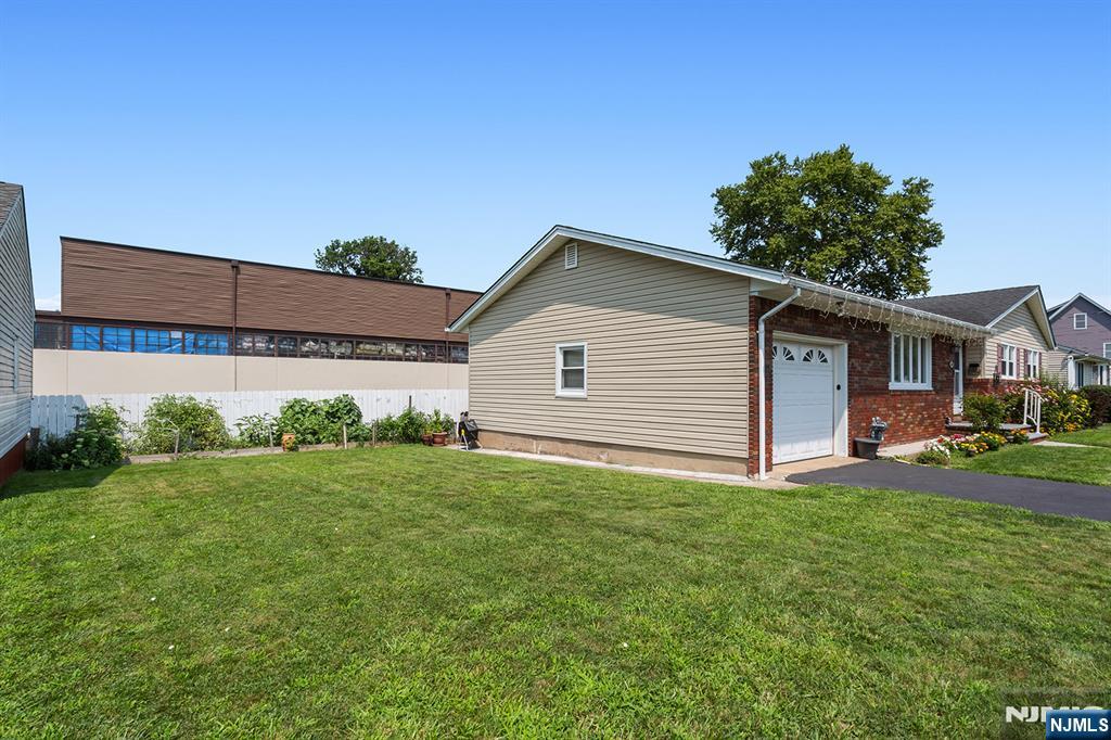 38 Parson Road Clifton, NJ 07012 - Photo 34 of 36 Gallery Image 34