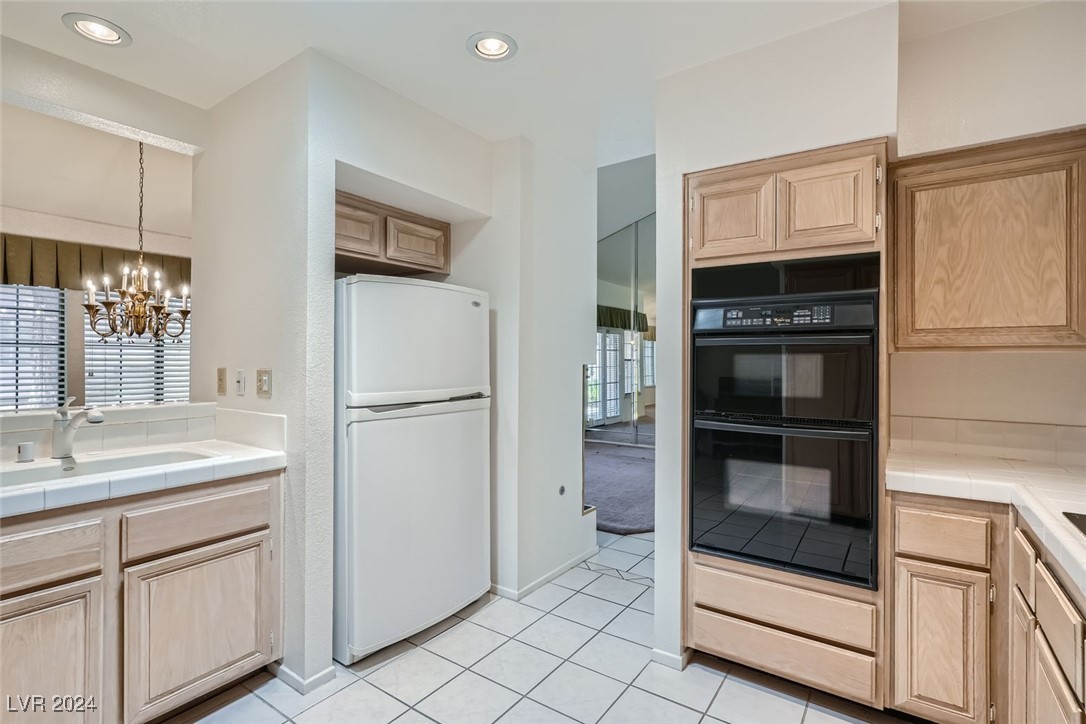 245 Borrego Drive Henderson, NV 89074 - Photo 5 of 20