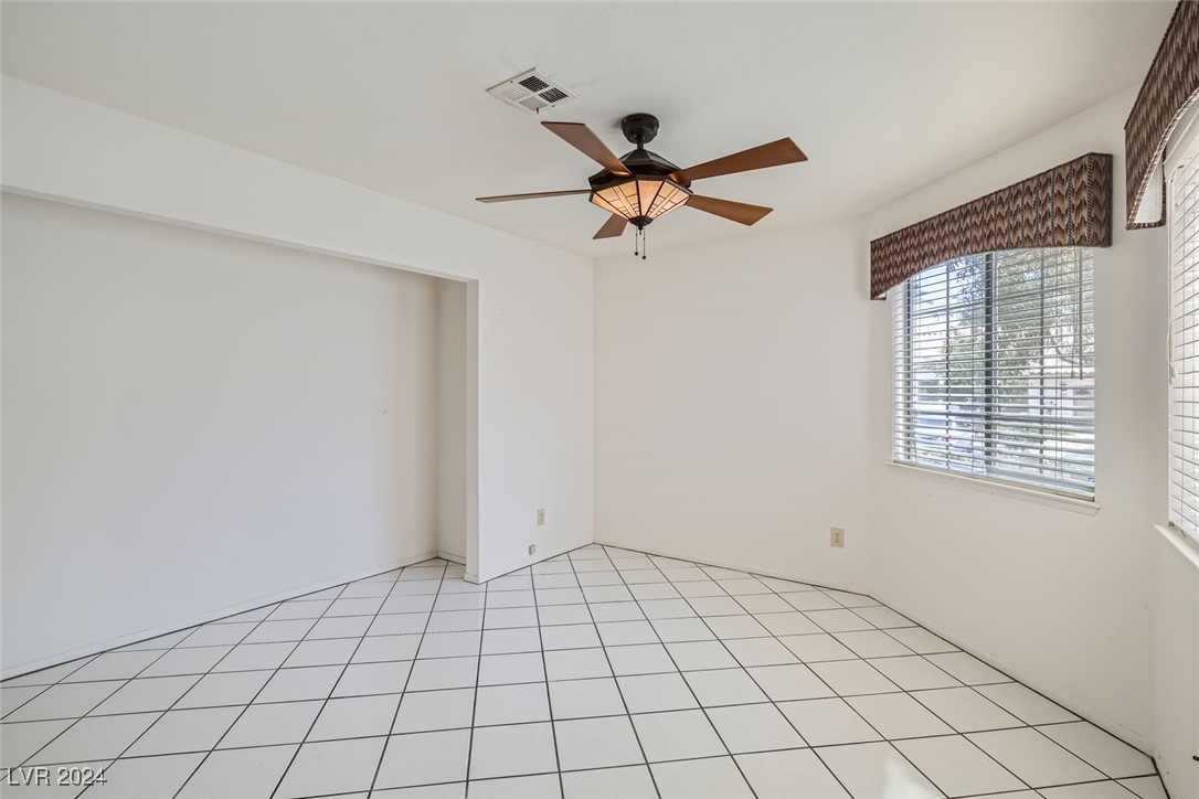 245 Borrego Drive Henderson, NV 89074 - Photo 9 of 20