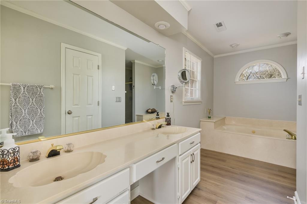 5425 Kingsbridge Road Winston-Salem, NC 27103 - Photo 16 of 32 Gallery Image 16