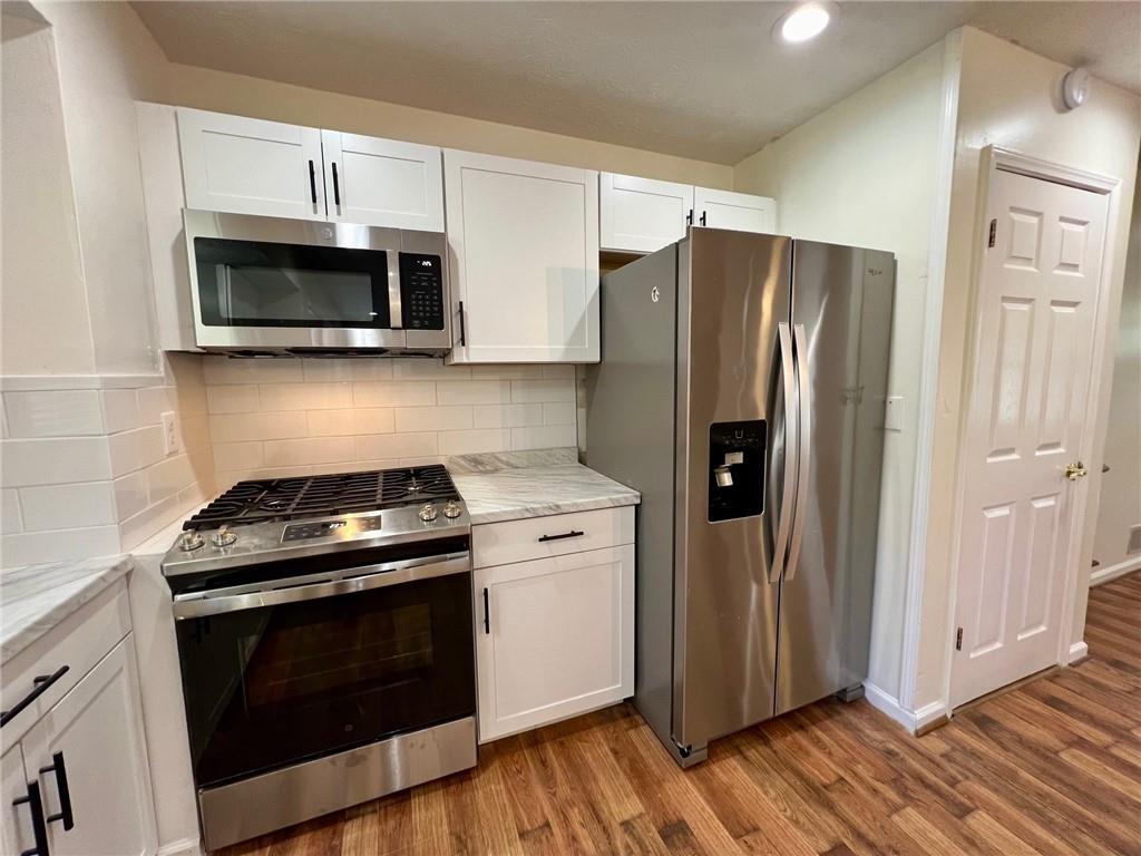 4005 Shallowford Road Marietta, GA 30062 - Photo 6 of 21