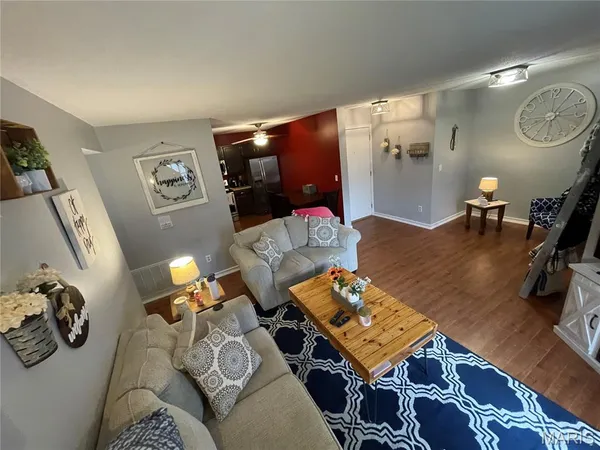 $180,000 | 3417 Country Stone Manor Drive, Unit F, Manchester, MO 63088