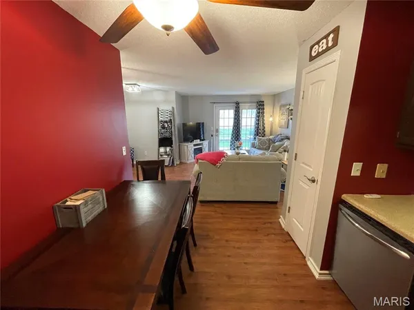 $180,000 | 3417 Country Stone Manor Drive, Unit F, Manchester, MO 63088