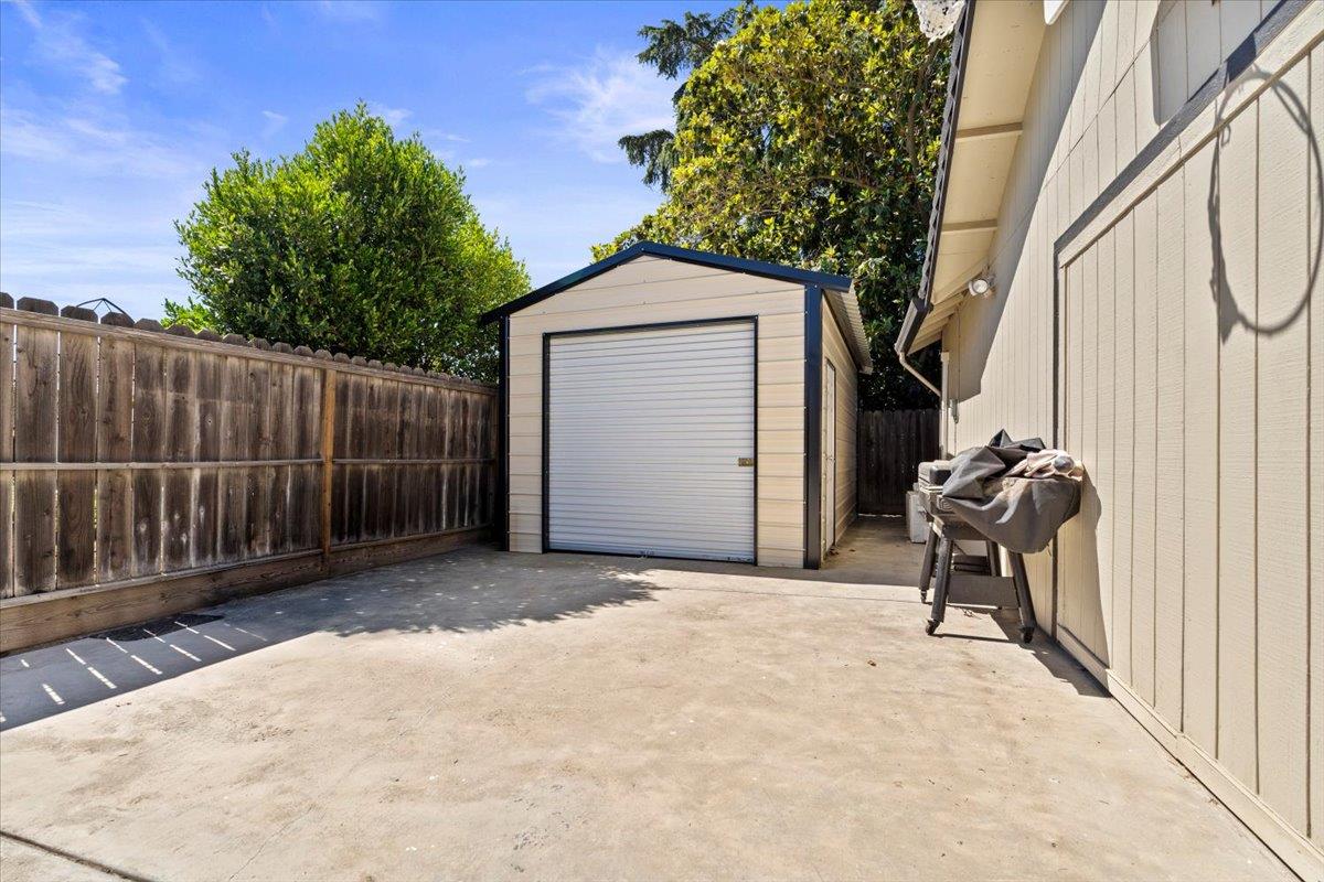 770 Mulholand Drive Ripon, CA 95366 - Photo 40 of 44