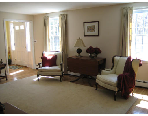 10 Country Club Road Acton, MA 01720 - Photo 4 of 16 Gallery Image 4