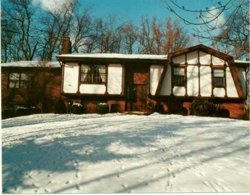 1728 Sohn Road Aliquippa, PA 15001 - Photo 1 of 8 Gallery Image 1