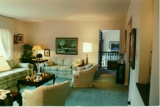 1728 Sohn Road Aliquippa, PA 15001 - Photo 3 of 8 Gallery Image 3