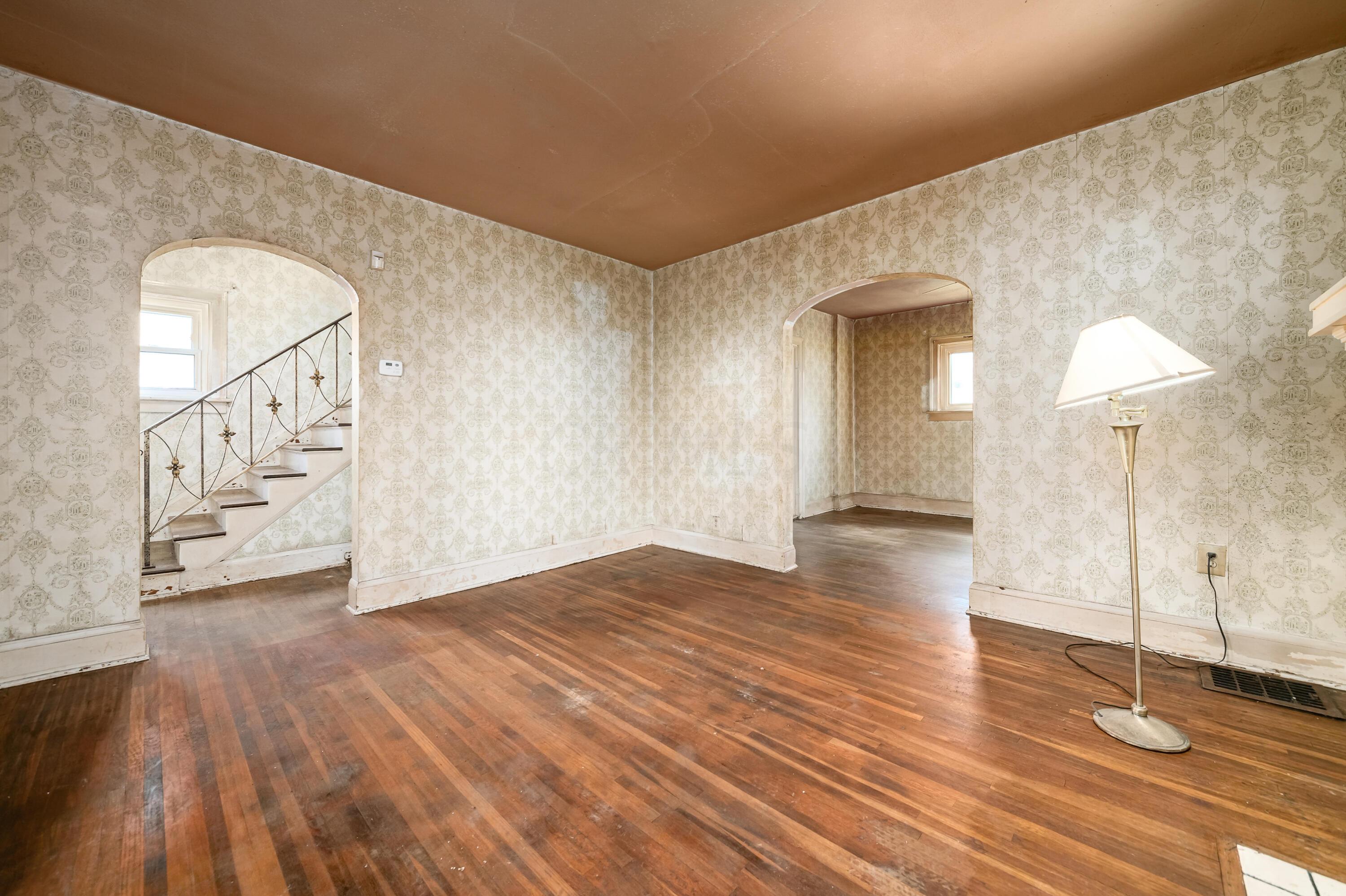 913 Timberman Road Columbus, OH 43212 - Photo 32 of 36 L_913_Timberman_Rd014
