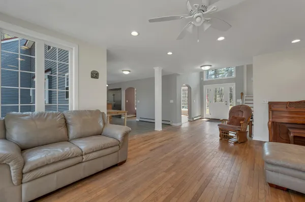 $775,000 | 47 Little Mill Road, Sandown, NH 03873