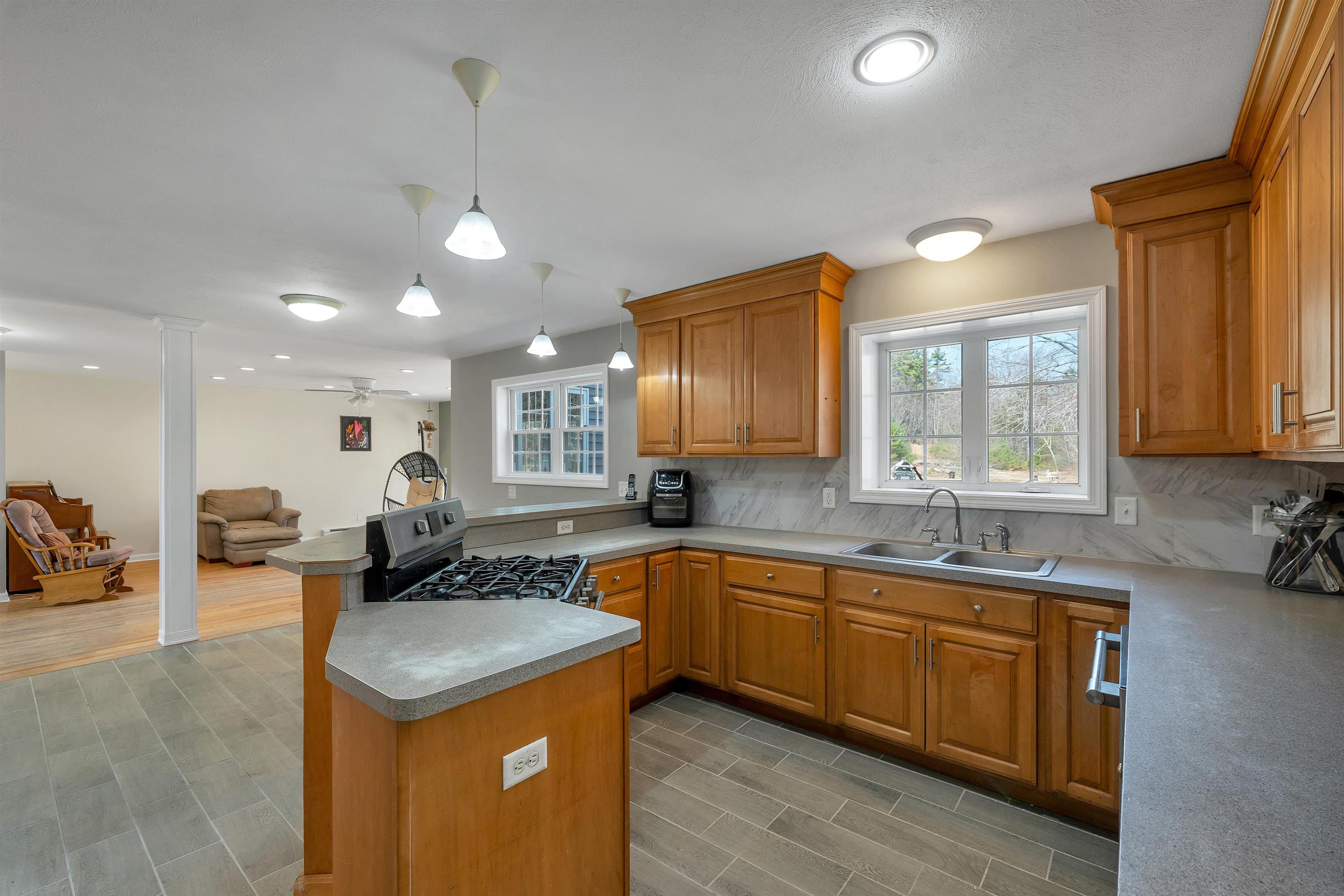 47 Little Mill Road Sandown, NH 03873 - Photo 21 of 43