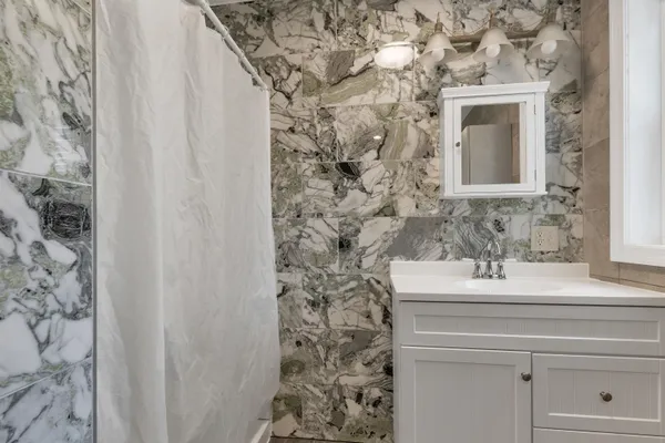 $775,000 | 47 Little Mill Road, Sandown, NH 03873