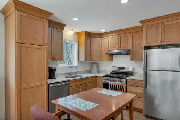 $775,000 | 47 Little Mill Road, Sandown, NH 03873