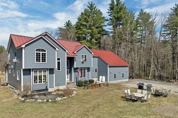 $775,000 | 47 Little Mill Road, Sandown, NH 03873