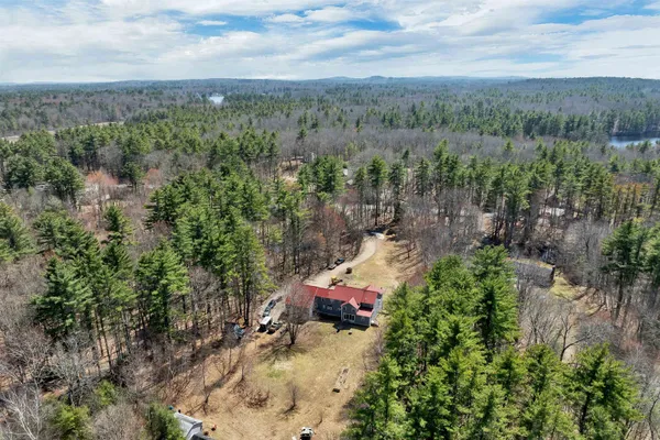 $775,000 | 47 Little Mill Road, Sandown, NH 03873