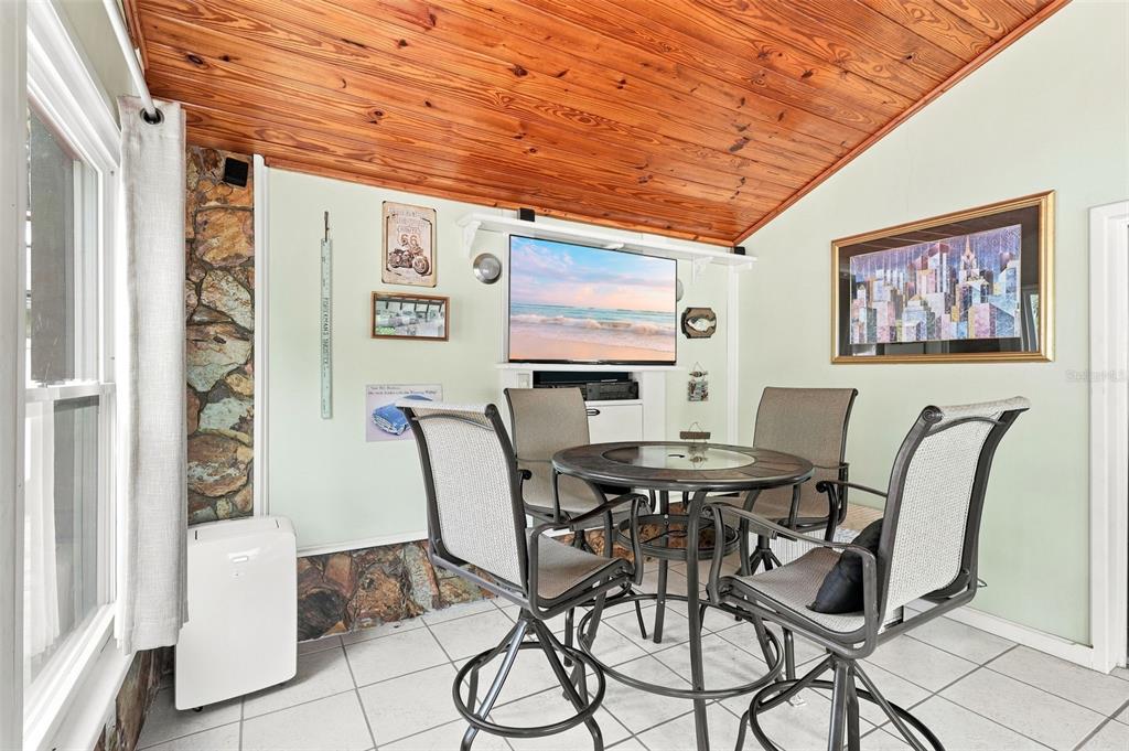 324 Riviera Drive DeBary, FL 32713 - Photo 25 of 41 Gallery Image 25