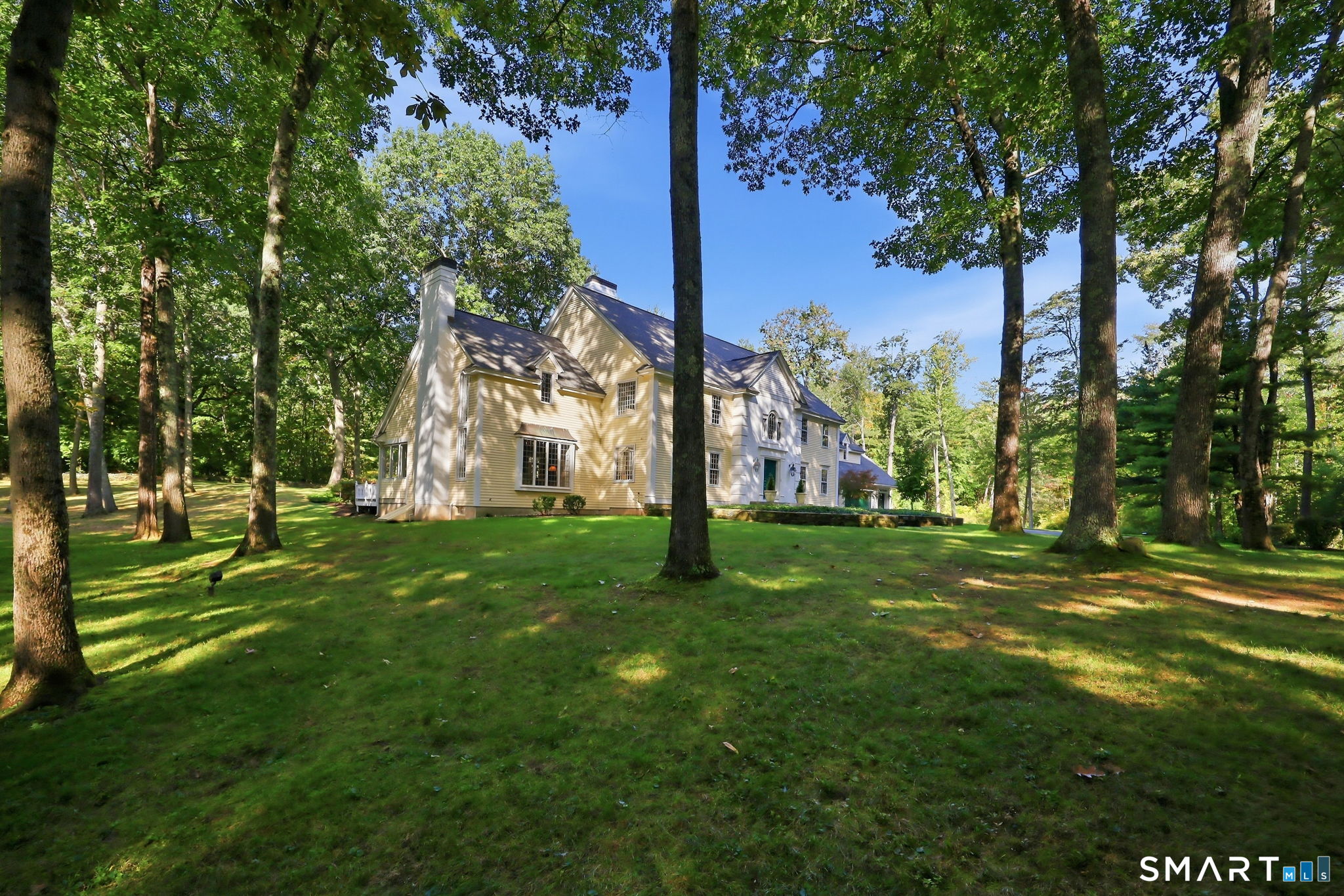 45 Longview Road Avon, CT 06001 - Photo 3 of 39 Gallery Image 3