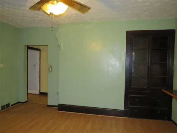 $99,900 | 1203 2nd Avenue, Conway, PA 15027