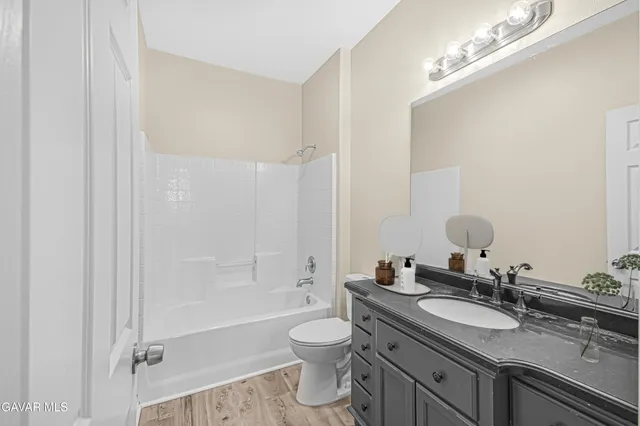 $699,990 | 2215 Cork Oak Street, Palmdale, CA 93551