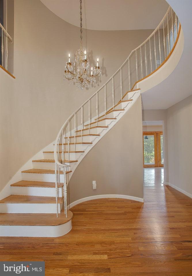4720 Pine Ridge Road Harrisburg, PA 17110 - Photo 13 of 25 Circular Staircase