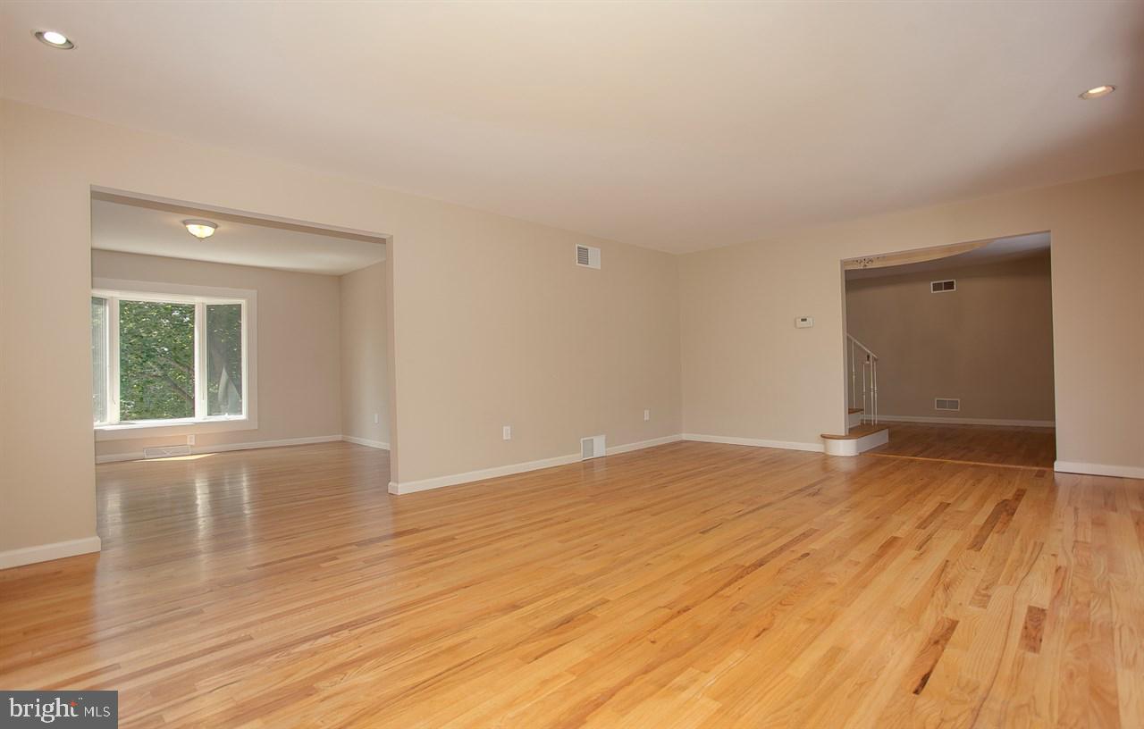 4720 Pine Ridge Road Harrisburg, PA 17110 - Photo 10 of 25 Living Room Looking into Dining Room
