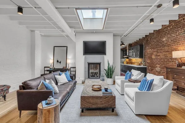 $699,000 | 55 East Main Street, Unit 208, Chattanooga, TN 37408