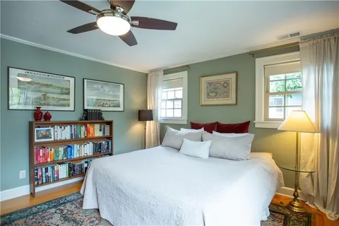 $735,000 | 604 West 70th Street, Kansas City, MO 64113