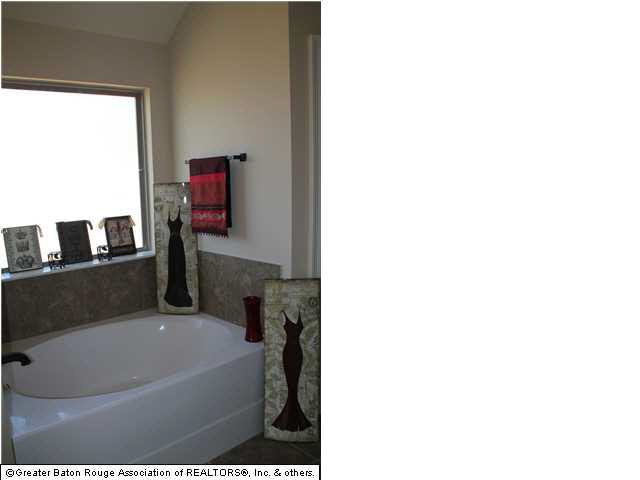39533 Rue Royale Prairieville, LA 70769 - Photo 8 of 13 Gallery Image 8