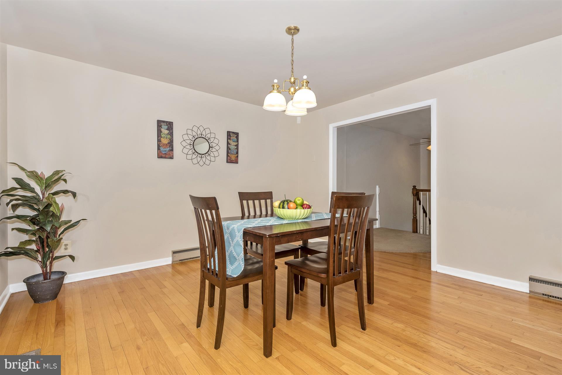 8835 Indian Springs Road Frederick, MD 21702 - Photo 10 of 30 Dining area off of living room