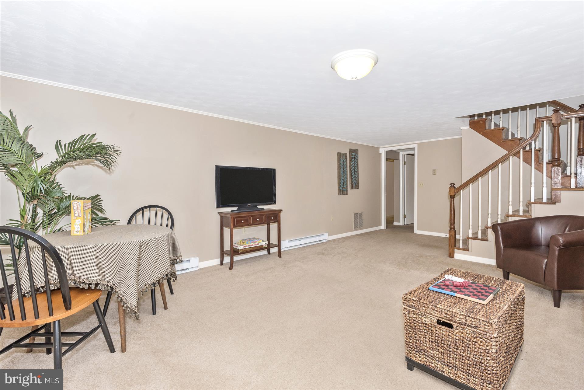 8835 Indian Springs Road Frederick, MD 21702 - Photo 21 of 30 Family Room