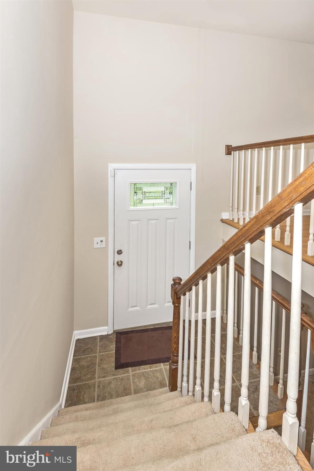 8835 Indian Springs Road Frederick, MD 21702 - Photo 4 of 30 The entrance/foyer