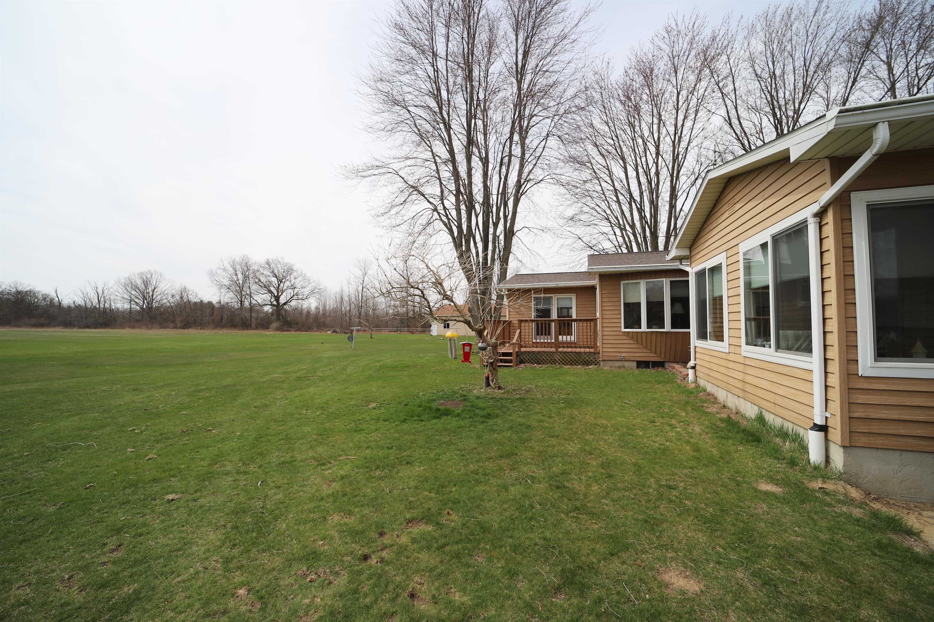 11311 Farrand Road Montrose, MI 48457 - Photo 37 of 44 50105603-36.JPG