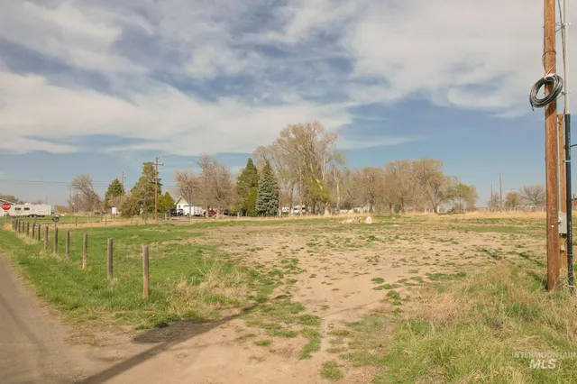 $170,000 | 4222 A Peck Street, Buhl, ID 83316