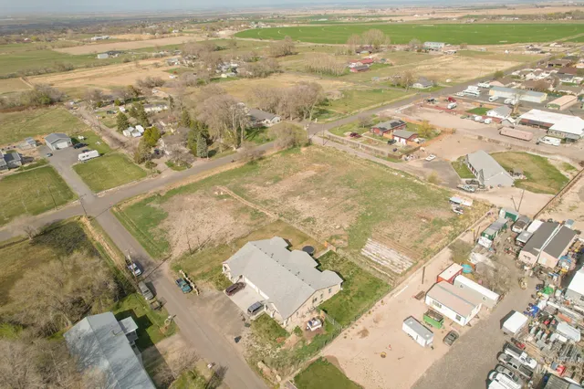 $170,000 | 4222 A Peck Street, Buhl, ID 83316