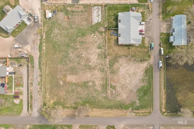 $170,000 | 4222 A Peck Street, Buhl, ID 83316